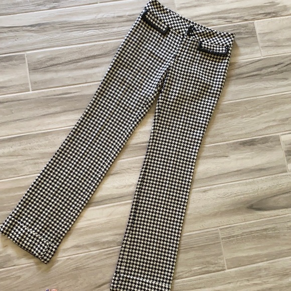 Zara Pants - Zara houndstooth blk/white pants size 4